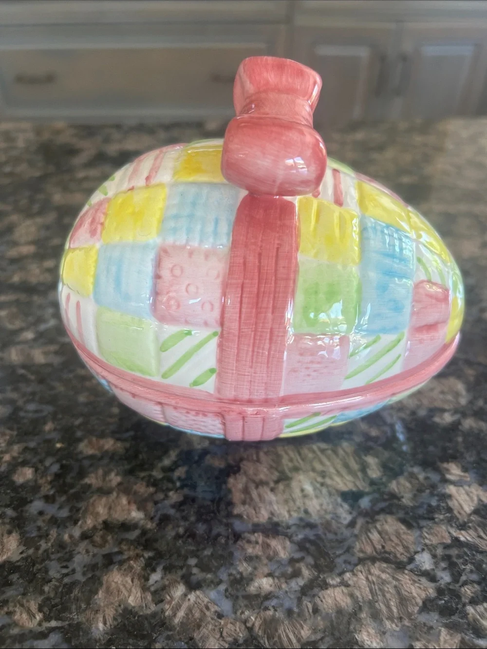 EASTER EGG  QUILT PATCHWORK BOW BOX CERAMIC NWT